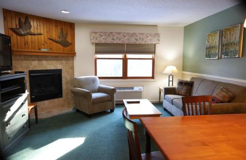 North Woodstock House | Deer Park Condo 165D