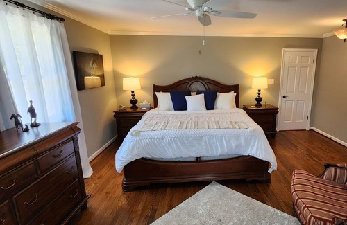 Carrolltowne Cottage | Deer Park Retreat
