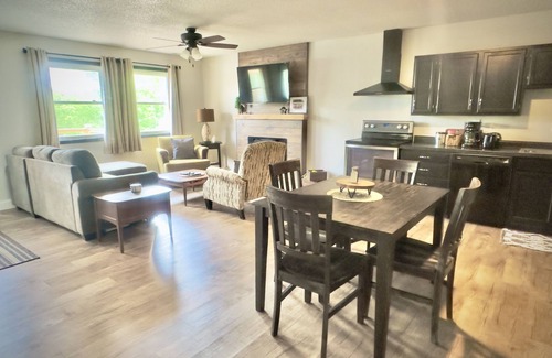Sunrise Beach House | Deer Ridge Duplex - Beautiful Lake View with Shared Dock!
