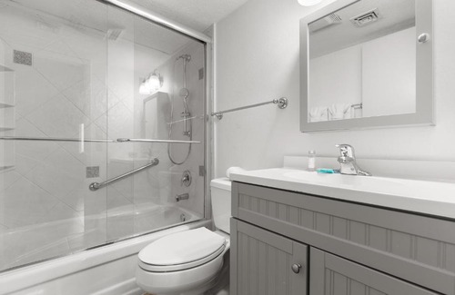 Gatlinburg - Pigeon Forge Apartment | Deer Ridge Mountain Resort C301