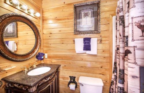 Sevierville House | Deer Run, Free Attraction Tickets, Hot Tub, WIFI, Resort Playground, Near Dollywood!