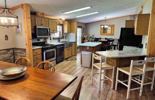 Milford House | Deer Run Lodge one of 3 lodges available on property perfect for a Team