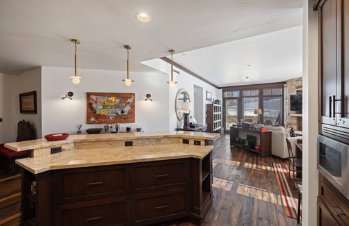 Empire Pass Condo | Deer Valley True Ski In Ski Out! Amazing condo. This is your dream ski trip!