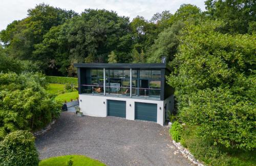Ebford House | Deer Vue