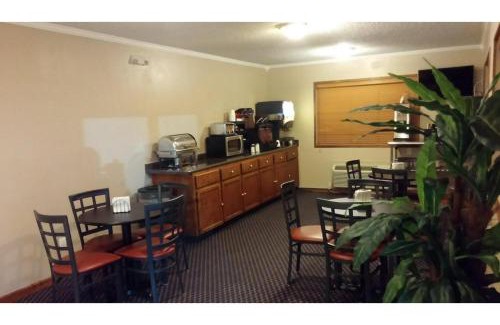 Blytheville Hotel | Deerfield Inn By Capital O Blytheville AR I55