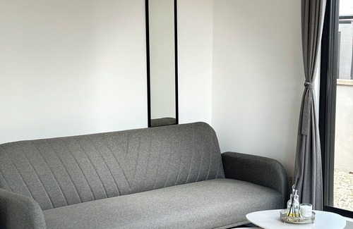Cashel Apartment | Deerpark Villa Six Bed Four Bathrooms Sleeps Sixteen