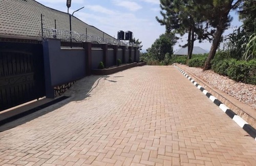 Kampala Apartment | Deerwood Family Apartments - Apartment 1