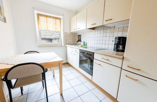 Horumersiel Apartment | "Deichperle" - your retreat in the Deichkieker guesthouse - pets allowed
