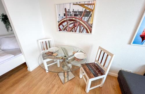 Mitte-Sud Apartment | Deichport, Innenstadt, Wasserblick, Balkon
