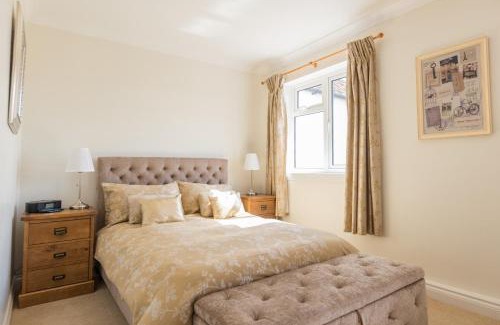 Deighton House | Deighton Lodge