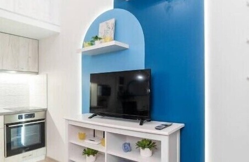 Sofia City Center Apartment | Déja Blue Old City Center studio.n