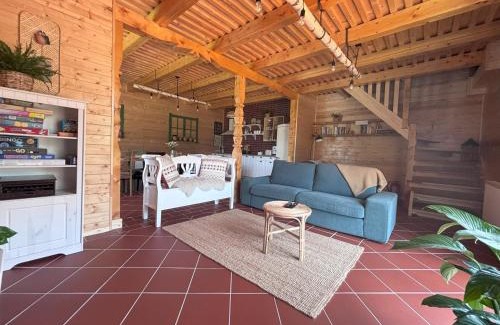 Sacuieu House | Deja View Cabin & Camp