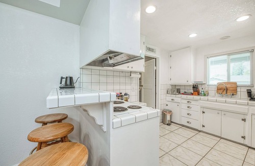 Raisin House | Del Mar pool home