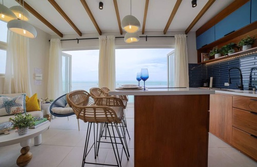 Pedernales House | Del Mare At Buye Beach Rooftop