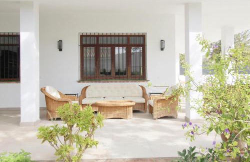 Velez-Malaga Villa | Del Parque Flats Villa Sauce