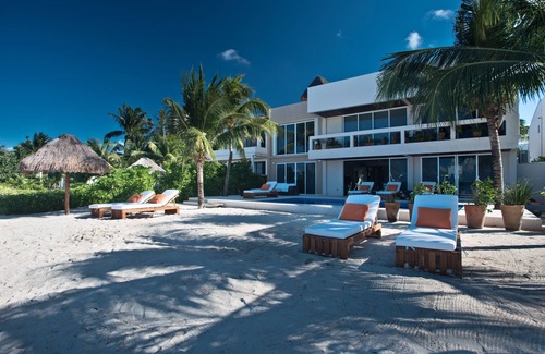 Punta Sam Villa | Del Sol- Beachfront Paradise – Villa on Pristine Sandy beach