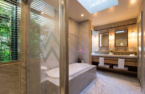 Cape Winelands Cabin | Delaire Graff Lodges & Spa