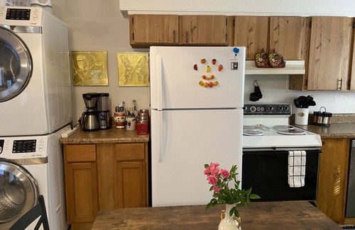 DeLand House | Deland Marigold House, Beautiful Quiet Setting, with Comfy Bed, Downtown DeLand