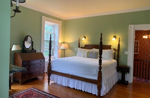 Fairhaven Bed & Breakfast | Delano Homestead Bed and Breakfast
