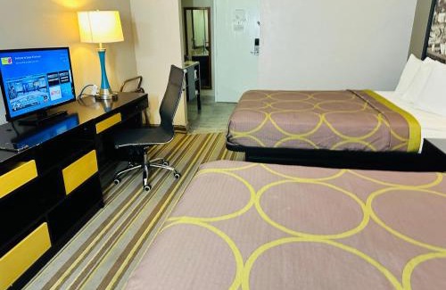 Delavan Hotel | Delavan Inn And suites