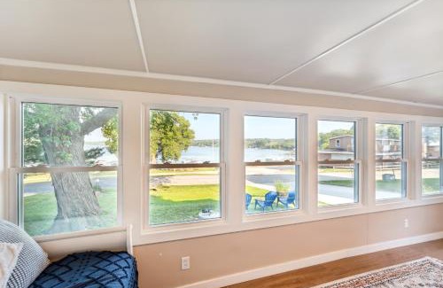 Delavan House | Delavan Retreat with Patio on Turtle Lake!