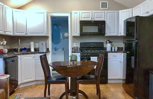 Beemerville Cottage | Delaware River Access, Cozy Hot Tub For Two, Pool