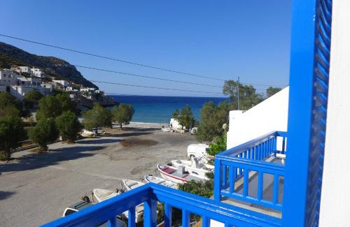 Lionas Apartment | Delfinaki studio