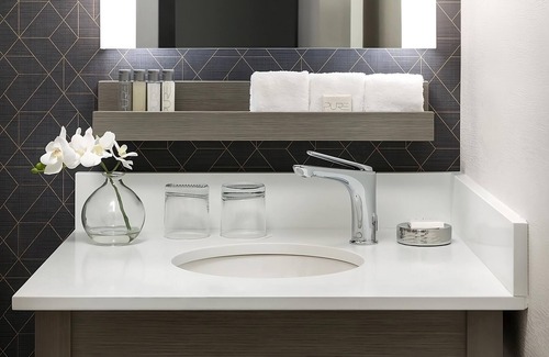 Fisherman's Wharf House | Delight In San Franciscan Culture! 4 Convenient Units, City View, Pets Allowed!