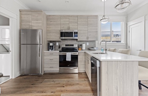 Wilmington Apartment | Delight @ The Cove Riverwalk Villas
