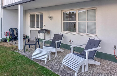 Granna House | Delight your family with a stay in this spacious and cozy vacation home with lake view and sauna.