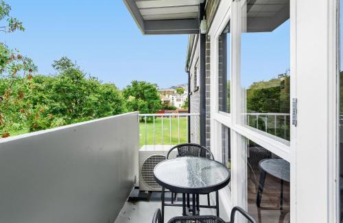 Parkville Apartment | Delightful 1-Bed Apartment Steps From Royal Park