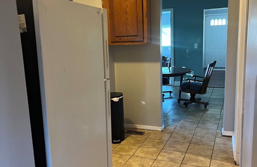 Mount Clemens Apartment | Delightful 1st floor 3-bedroom apartment with WiFi in Mount Clemens
