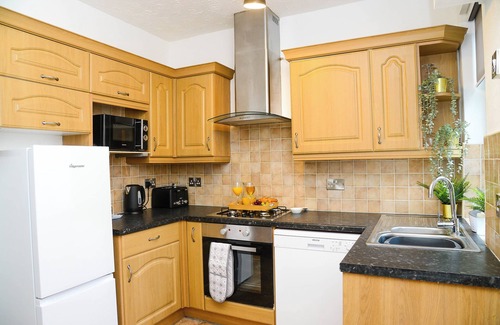 Barnsley House | Delightful 2 bed town centre house, sleeps 4