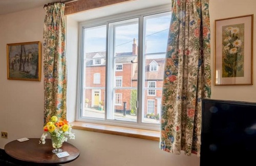 Ludwel House | Delightful 2 bed town house in historic Ludlow.