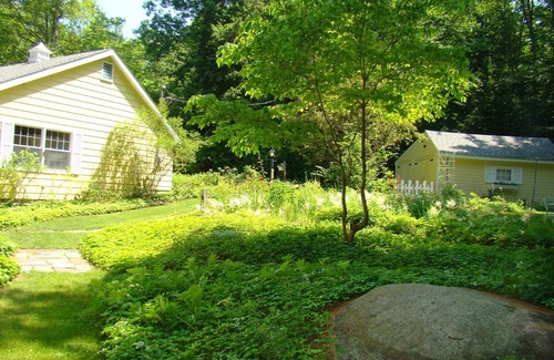 Moultonborough House | Delightful 2-bedroom house on Lake Kanasatka
