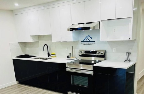 Calgary House | Delightful 2-bedroom New built with spa-like washroom and dedicated laundry.