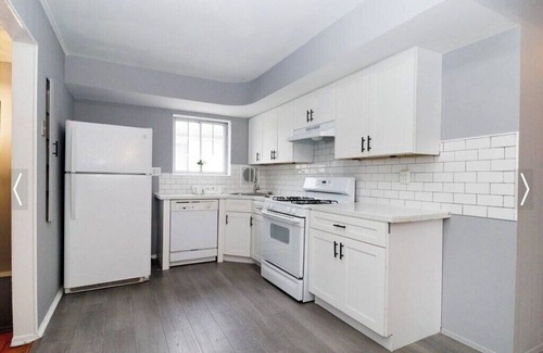 Queens House | Delightful 3-bedroom house in Queens with AC, WiFi