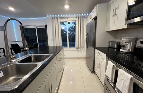 Naranja House | Delightful 3-bedroom house with Sunset views