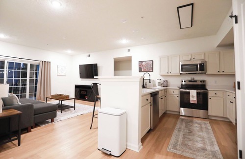 Starkville Condo | Delightful 3-bedroom condo within walking distance to Campus!