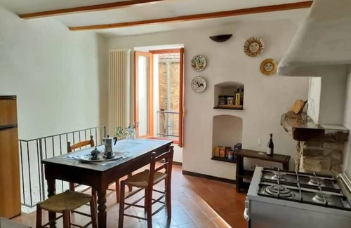 Apricale House | Delightful 3-storey stone house in Apricale