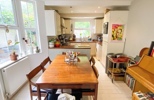 Tollington House | Delightful 3BD Home with Garden, North London