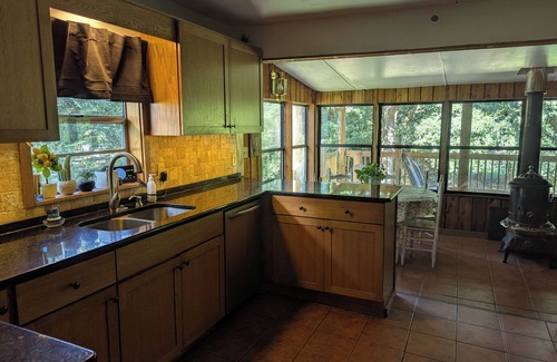 Picayune House | Delightful 4-BR with pond, deck, spacious yards in Picayune