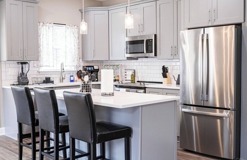 Mosby House | Delightful 4BR Newly Built Home. Only 12 minutes From Downtown Richmond!