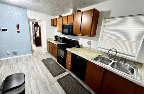 Old Seminole Heights House | Delightful 5-bedroom house Tampa