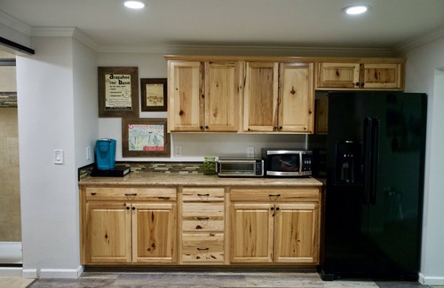 Southwest Colorado Springs Apartment | Delightful and private, Broadmoor area, Hot tub, 1 Bedroom Studio in a home,