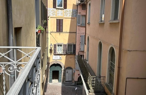 Lovere Old Town Apartment | Delightful apartment in the historic center of one of the most beautiful villages in Italy.