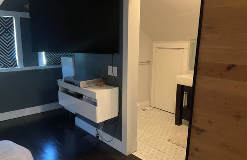 Kewadin Apartment | Delightful apartment with AC near Elk Rapids, Lake Michigan, Torch & Elk Lake