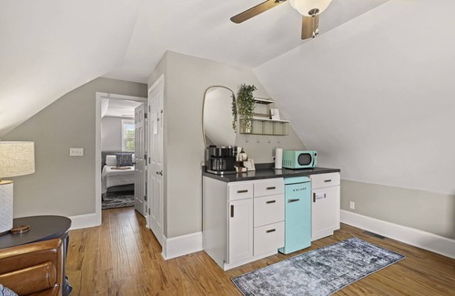 Damascus Apartment | Delightful Appalachian Trail Two-bedroom Suite