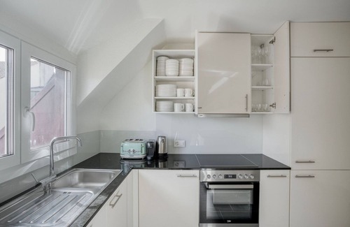 Basel Apartment | Delightful Bachletten 3 Room w/Storage, nr market, by Blueground