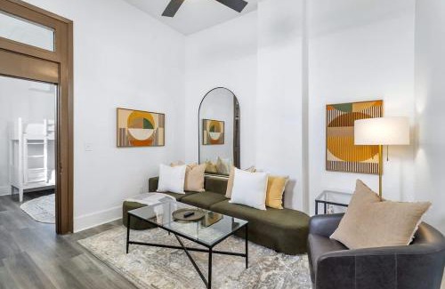 Mid-City House | Delightful Canal Street Family Home in Mid-City
